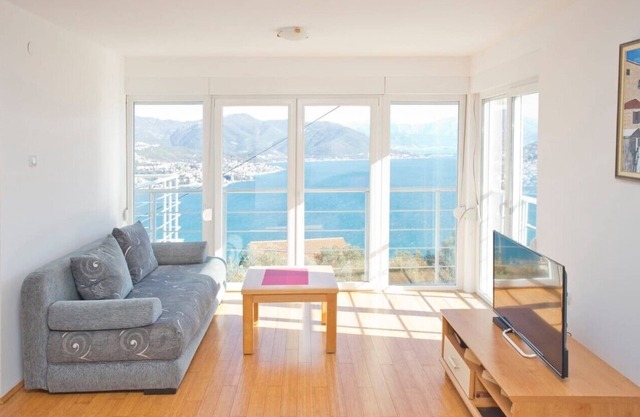 Spacious luxury villa with heated private pool & spectacular views of Boka bay