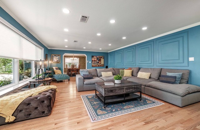 Spacious Midcentury home located 1 block from Oaklawn Racing and Gaming