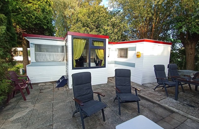 Spacious mobile home in the heart of Holland