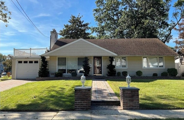 Spacious Modern House 15 minutes from JFK airport!
