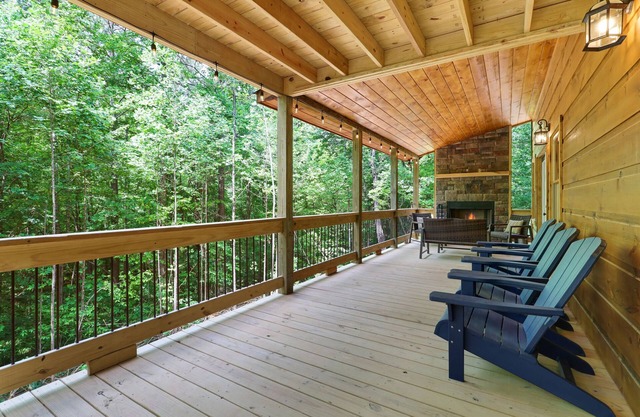 Spacious, New Cabin! New Hot Tub, Fire Pit, and Game Room! Dog-Friendly!