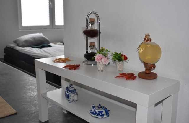 Spacious, Newly Renovated Home - 8 Min Walk to Tomorrowland