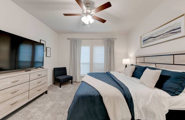 Spacious Oasis in the West of Temple with 5 Beds