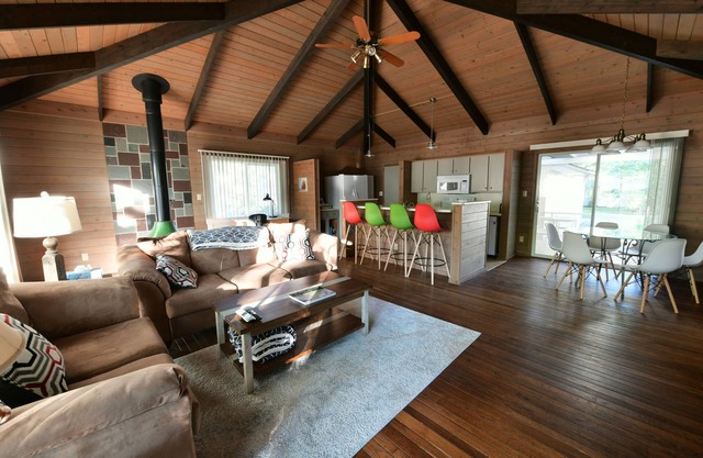Spacious, renovated 3 bedroom home in Traverse City