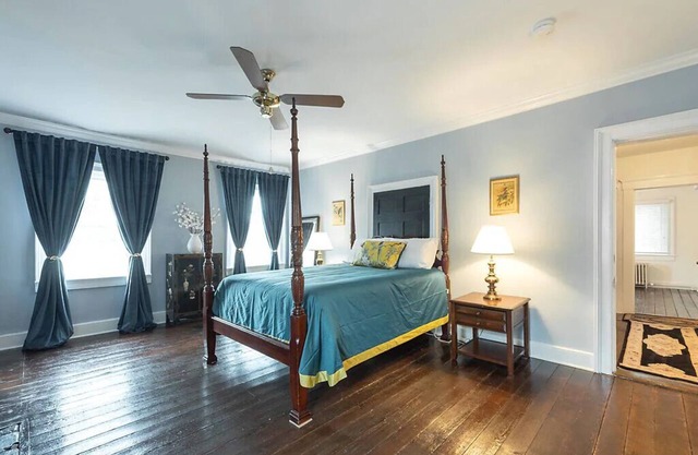 Spacious room in ca. 1830 home