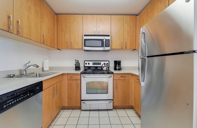 Spacious Studio in Jersey City with Amenities