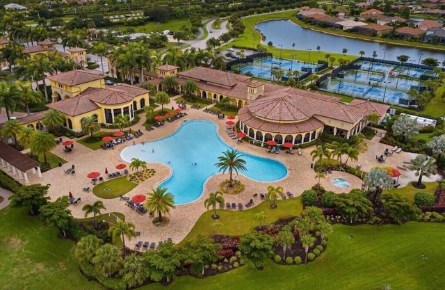Spacious Townhome in Resort Style Community