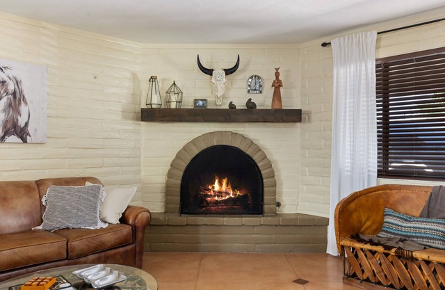 Spacious Tubac Escape – 4BR/3BA, Private Pool, Bar, Workout Room & 2 King Suites
