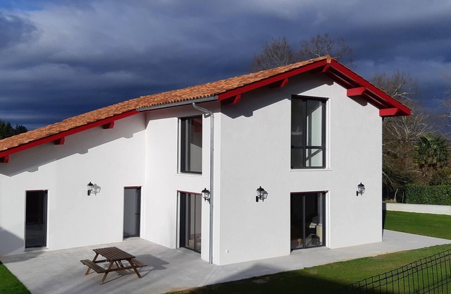 Spacious villa Espelette