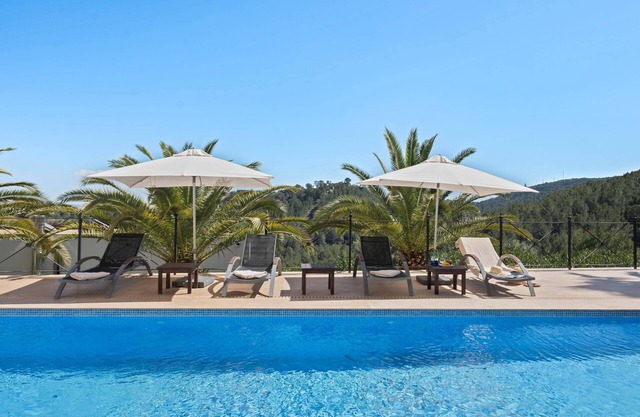 Spacious villa in Son Vida, prime location near Palma with lovely views