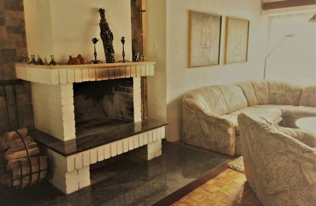 Spacious Villa w/Grill Fireplace Huge Garden & Terrace