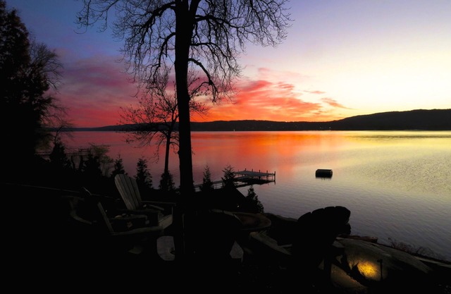 SPECTACULAR EAST-SIDE COTTAGE ON KEUKA LAKE
