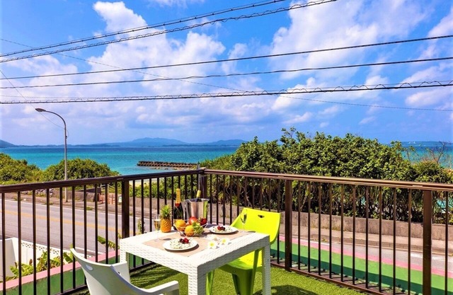 Spectacular Ocean View of Okinawa from the terrace Refresh your mind and body in a house by the sea/Kunigami-gun Okinawa