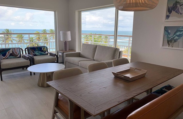 Spectacular Oceanfront Oasis and Golf Haven