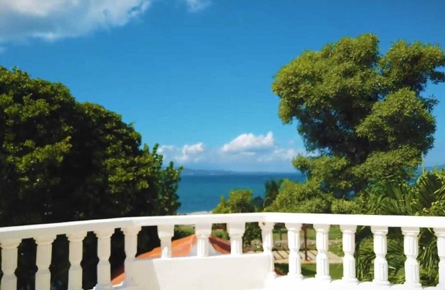 "Spectacular Oceanfront Villa with Pool Paradise 6 Bedrooms 6 Baths - Sleeps 20"
