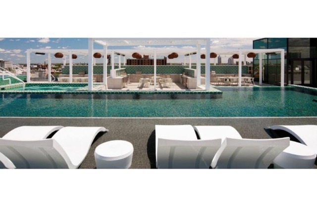Spectacular rooftop- near the Met- 5 minutes from Center City