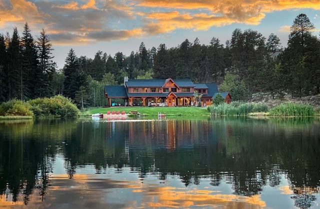 Spectacular Waterfront Home in the Mountains. Welcome to Green Valley Lodge!