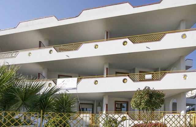 Spend a great vacation by the sea in this beachfront apartment.