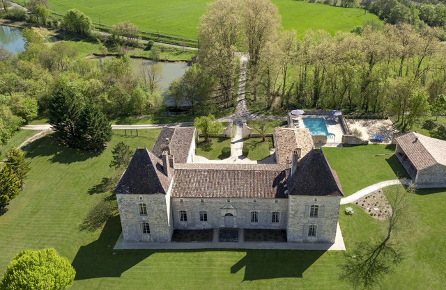 Spend a holiday in a completely renovated castle!