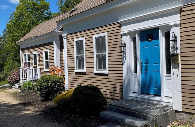 Spinney Creek 2 bedroom home in Kittery, minutes to Portsmouth, York + Ogunquit