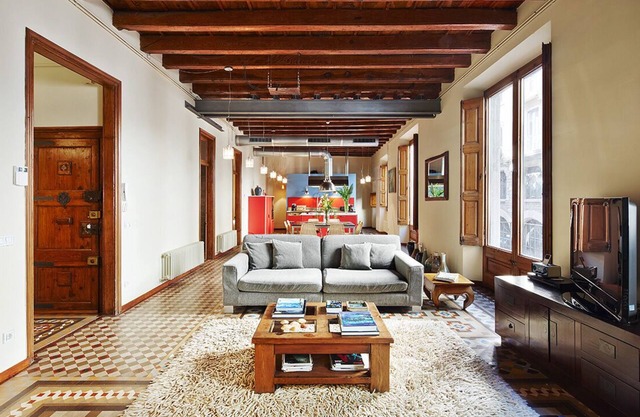 Splendid Unique Apartment In The Heart Of The City