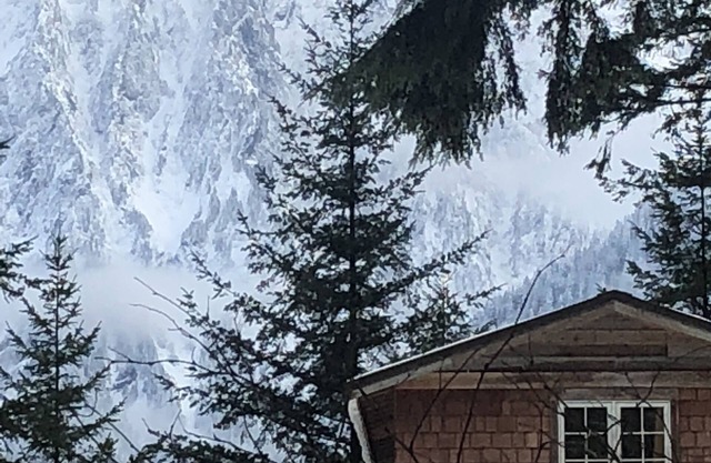 Split Rock Lookout ,Hiking , Fishing, Rafting , Skiing Stevens pass