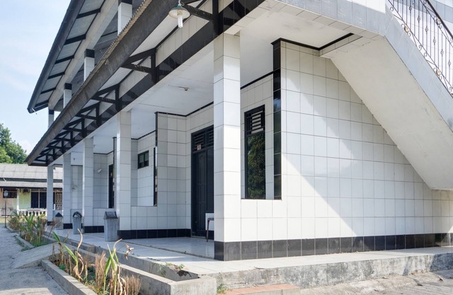SPOT ON 91797 Mutiara Guest House