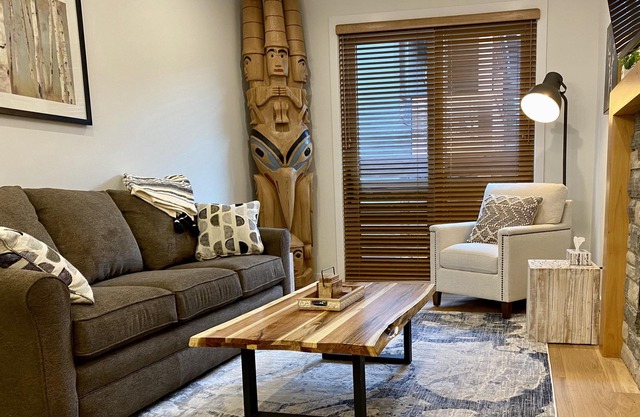 Spring Creek Luxury One Bedroom Sleeps 4