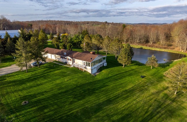Spruce Haven - 5 br home on 53 acres with pond