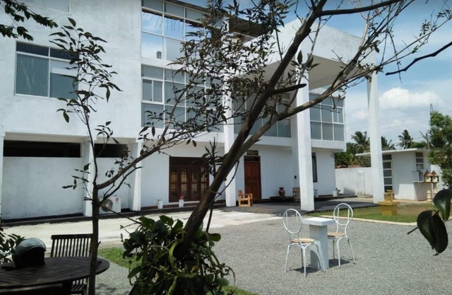 sri rasawin hotel(pvt)ltd