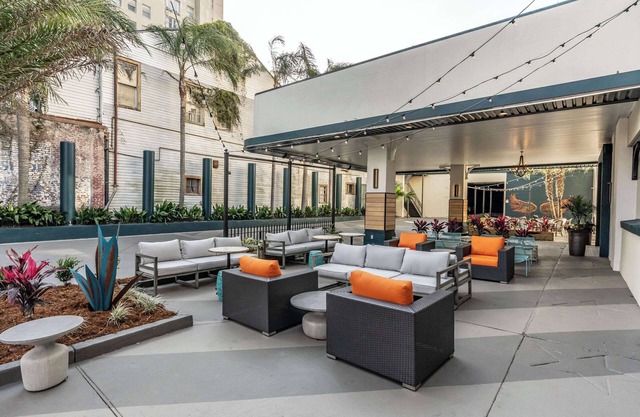 St Charles Coach House, an Ascend Collection Hotel