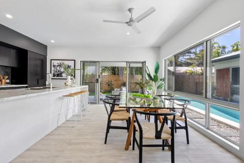 St Crispins Villa 2 with private heated Pool