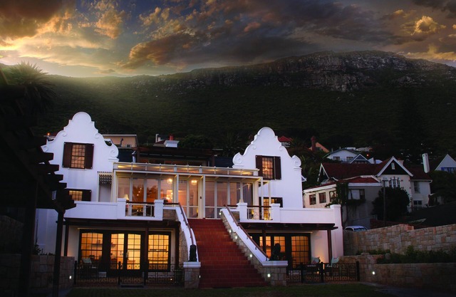 St James Homestead Villa