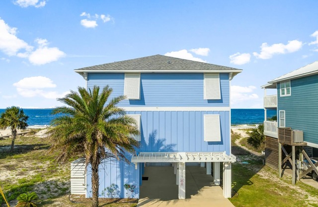 St Joe Beach House In Good Company - Beachfront, Family Fav, Sleeps 12