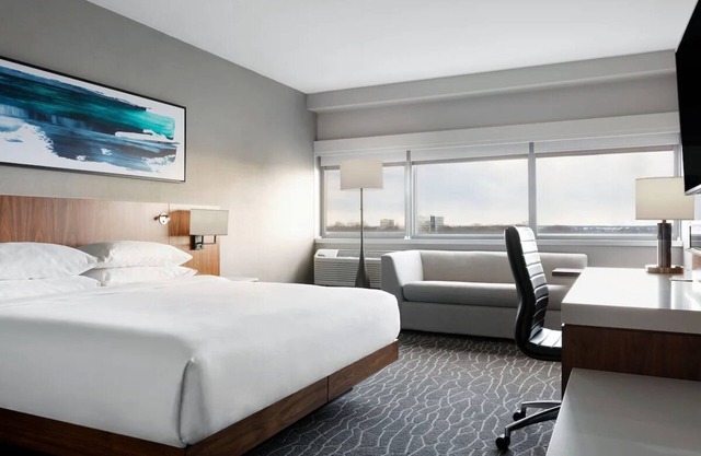 Standard Room 1 King Bed, Delta Hotels, Indoor Pool, Near Newark Airport