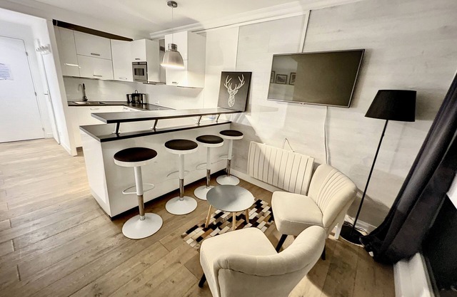 Standing Apartment 4 people + Parking + Ski locker - Arcs 1800