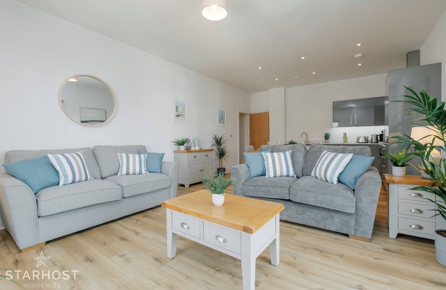 StarHost Residences - Brand New 2-bed Apartment in Central Newbury