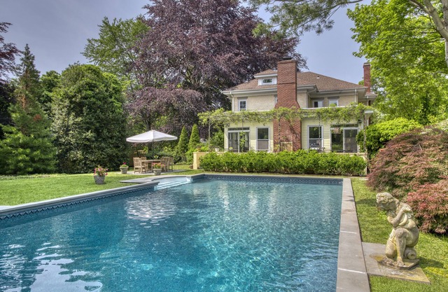 STATELY, PEACEFUL & TASTEFUL WITH SPARKLING POOL