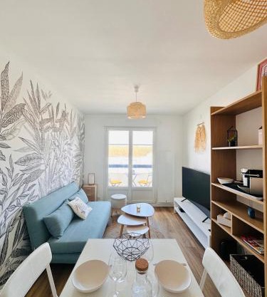 Stay at La Chaume Les Barges 40