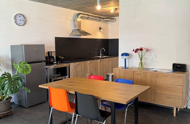 Stay Every Day (App 0). New building with 3 apartments. Between Bruges and Ghent.