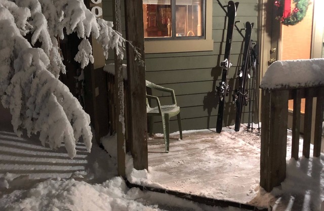 Stay just 150' from Avalanche Ski Lift at Summit Condos - Contact Free Check In
