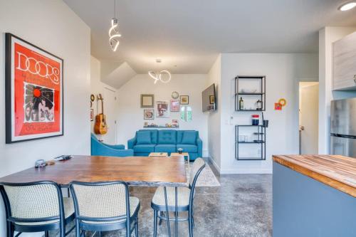 Stay Portland - The Division Street Funk Flat - 94 WalkScore