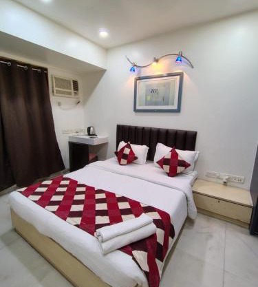 Stay Retreats At Welcome Apartment - Corporate Rooms In Prabhadevi
