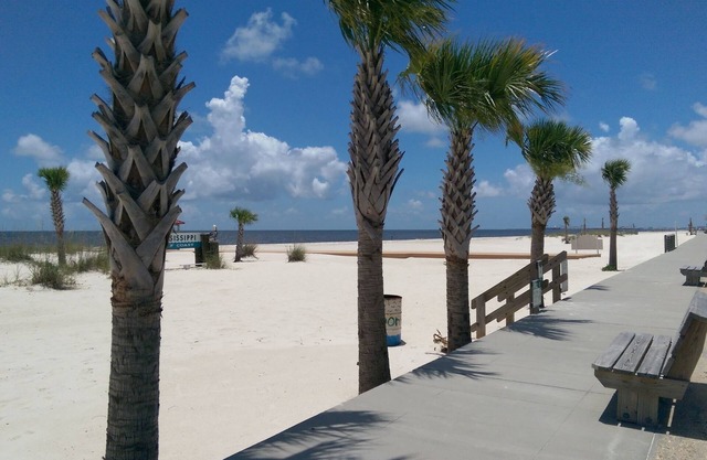 Stay with us for your best vacation EVER @ Sunny Side up