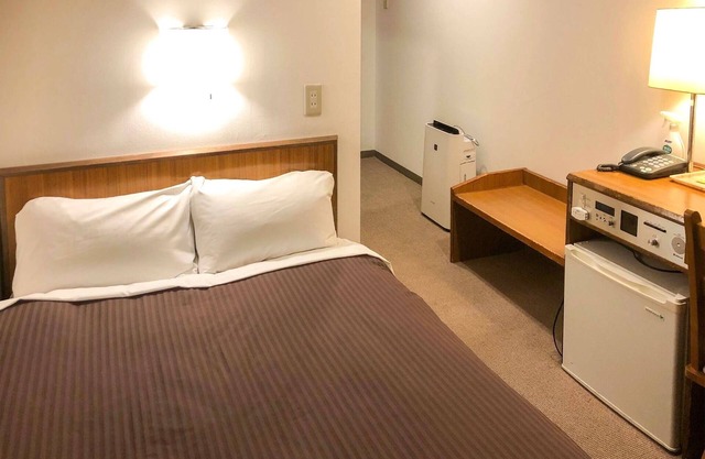 Stay without meals plan Semidouble room smoking/Izumisano Ōsaka