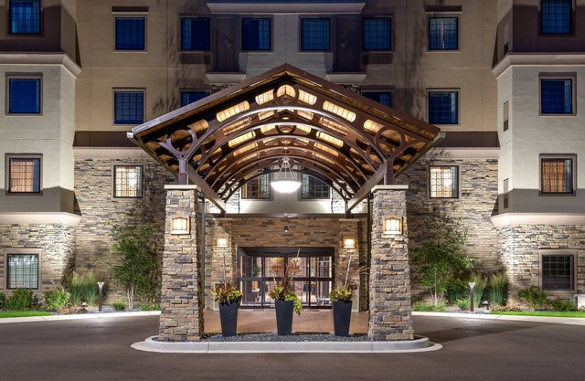 Staybridge Suites Eau Claire - Altoona by IHG