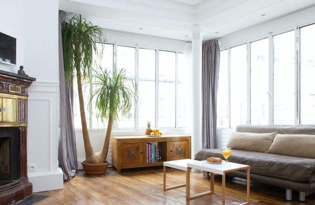Steps from Le Louvre and Tuileries - Stylish 1BR on Rue St. Honore