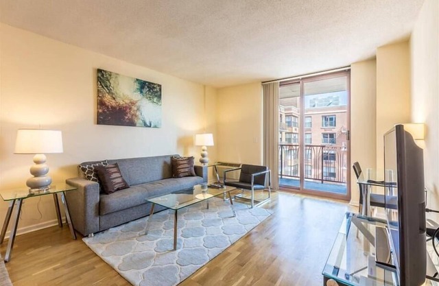 Steps from Shops & Nightlife district | nr Ferry + Buses | Hoboken
