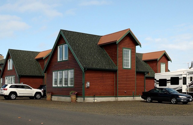 Steps From The Beach & Pet Friendly- NO MINIMUM STAY!