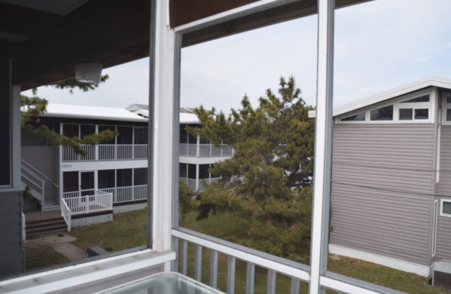 Steps to Dewey Beach! 2nd Level Two Bedroom Condo w/Parking